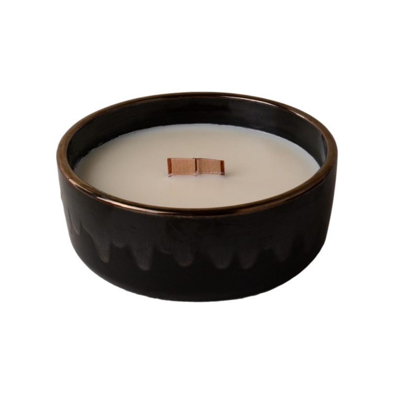 Body-Spa-wood-wick-matte-black-and-gold-handmade-ceramic-soy-candle